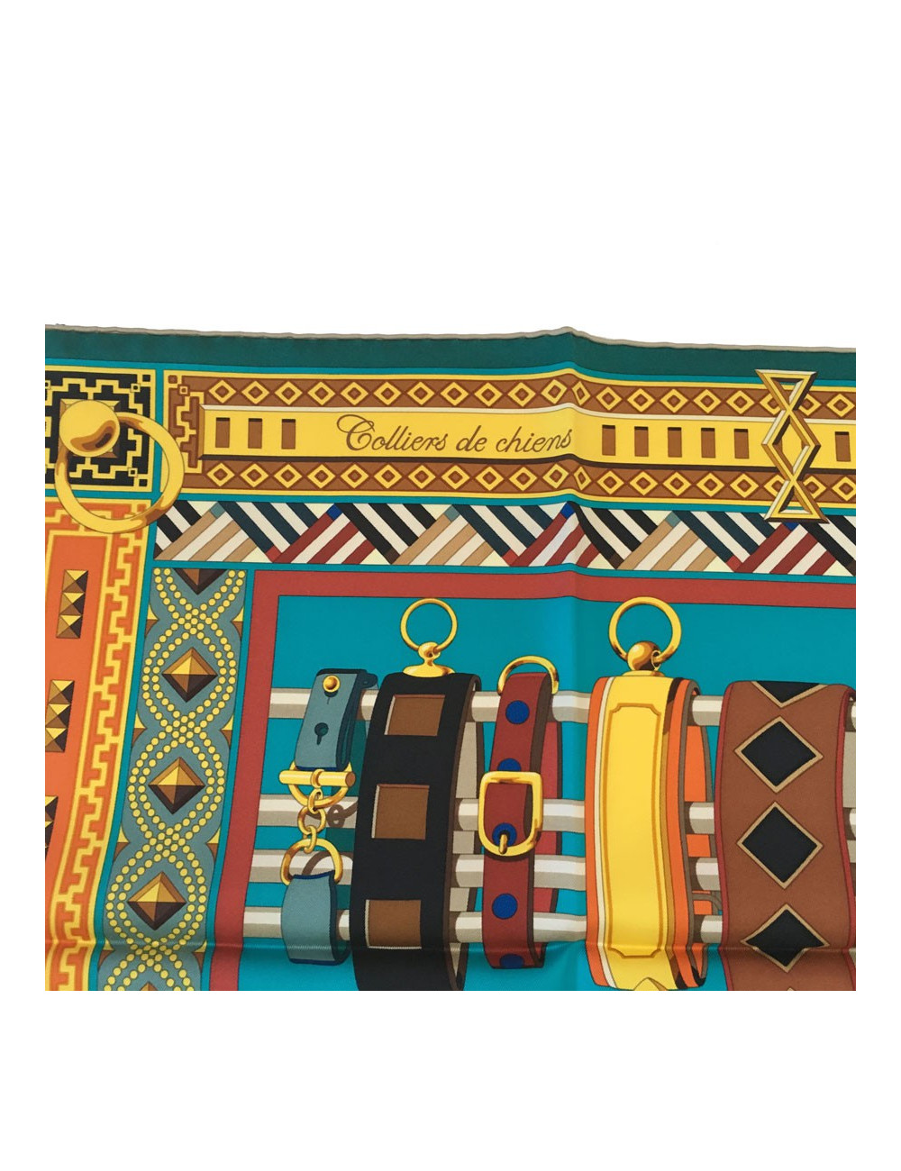 Carré HERMES "Colliers de chiens" en soie multicolore