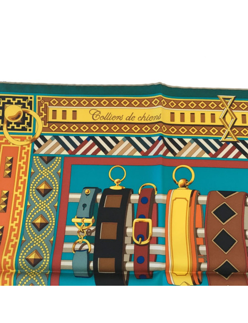 Carré HERMES "Colliers de chiens" en soie multicolore