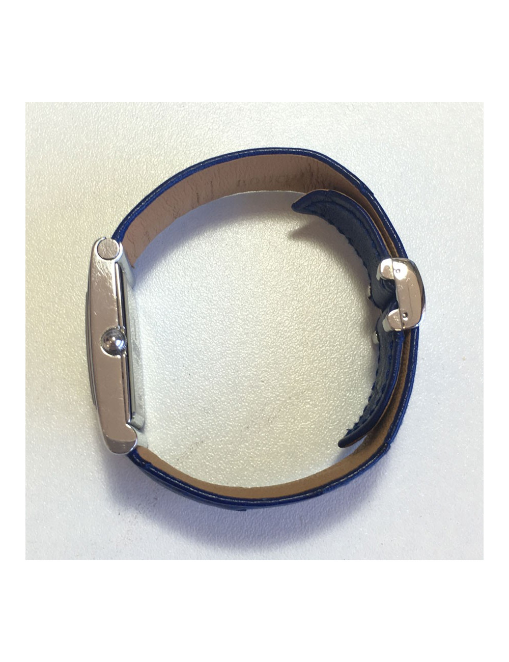 PILE A CHANGER Montre BOUCHERON en acier et cuir