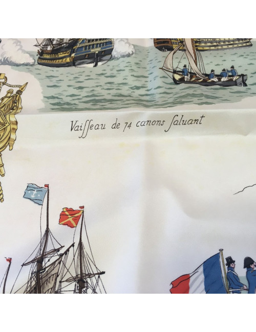 xxx Carré HERMES "Vaisseaux et Frégates" en soie ivoire et bordeaux