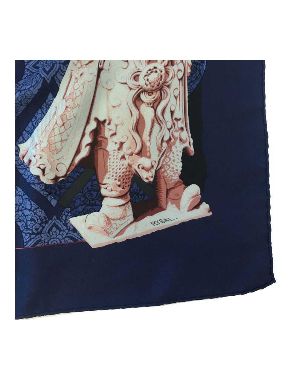 Carré HERMES "SIAM" en soie bleue nuit