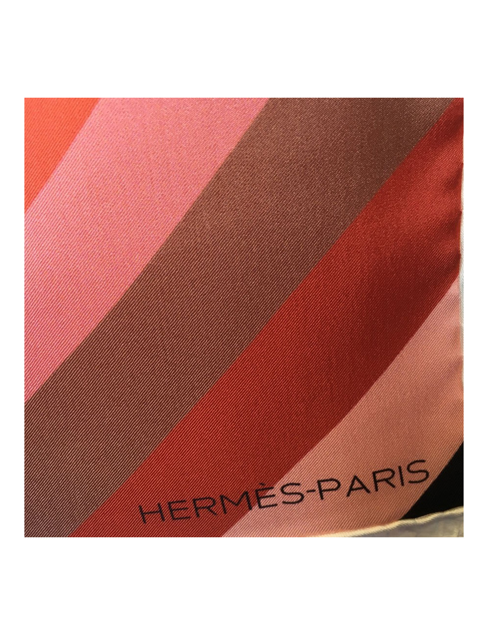 xxx Châle HERMES "Marcelina" en soie polychrome