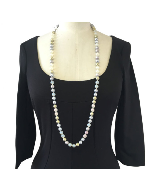 Sautoir CHANEL perles nacrées grises, mauve et beige