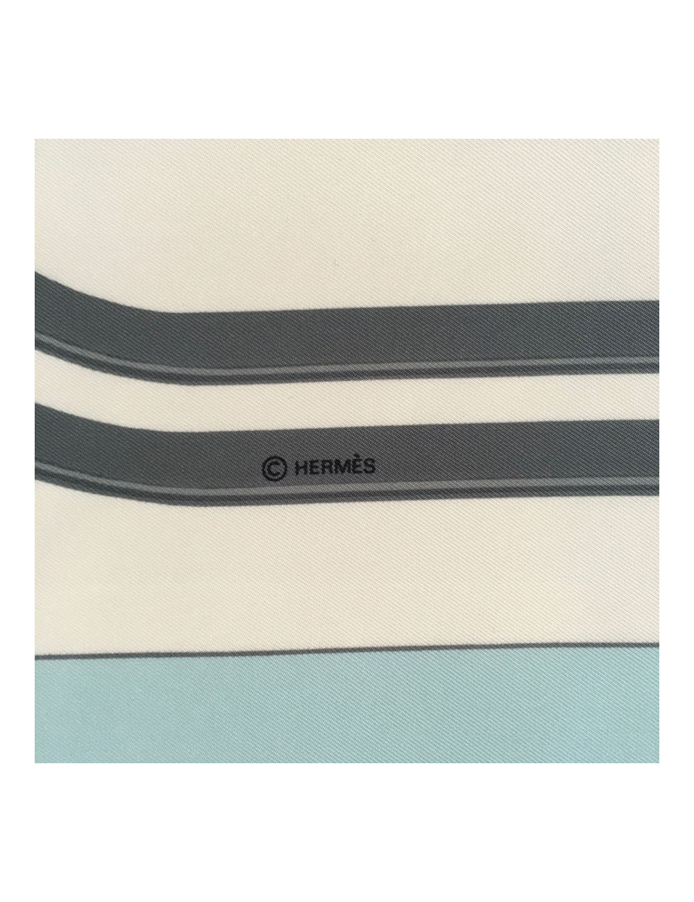 A NETTOYER Carré HERMES Brides de Gala soie ivoire et bleu ciel