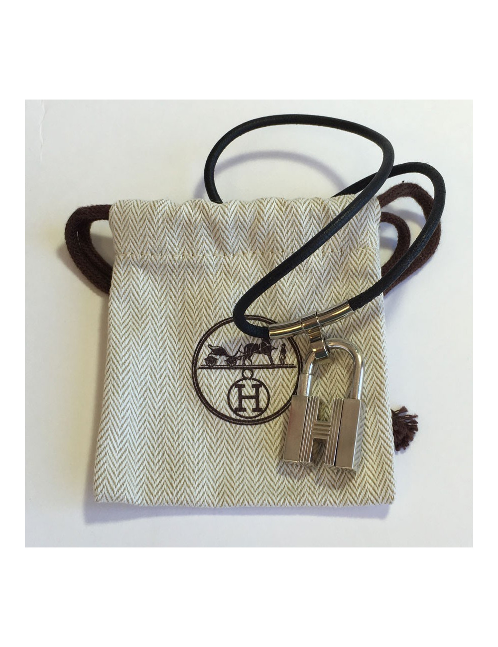 Collier HERMES lien en cuir noir et cadenas en argent