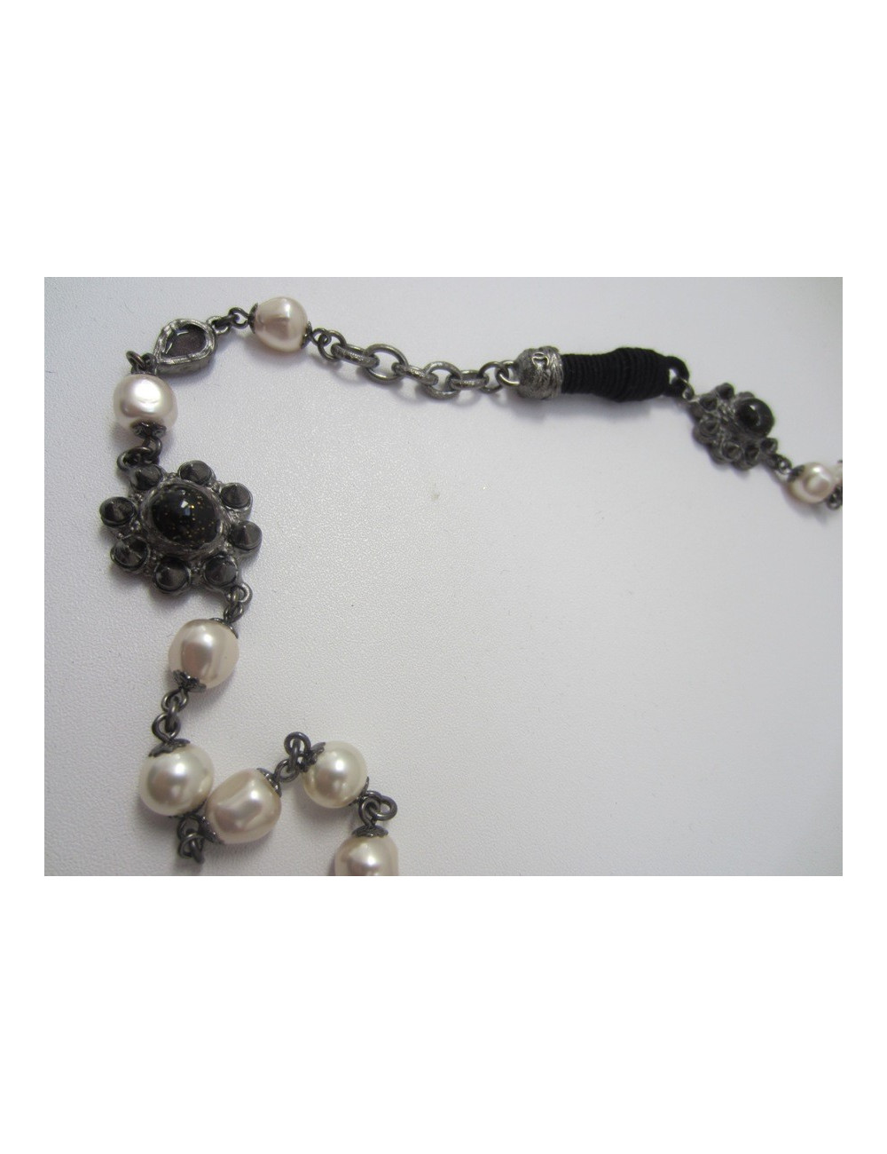 Sautoir long noir Pompon CHANEL