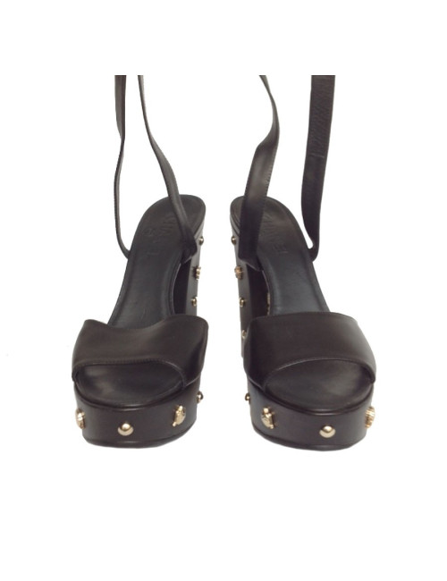 Sandals platform "Fence" CHANEL T39.5 black box set with Golden nails