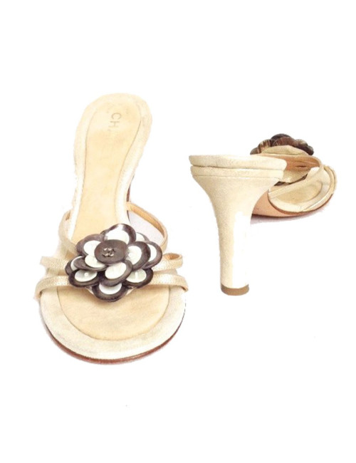 sandales hautes CHANEL t39.5 en daim beige et doré