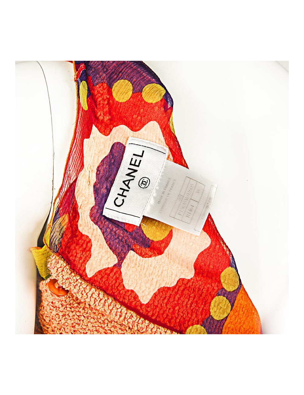 Ensemble CHANEL T 38 top et jupe corail