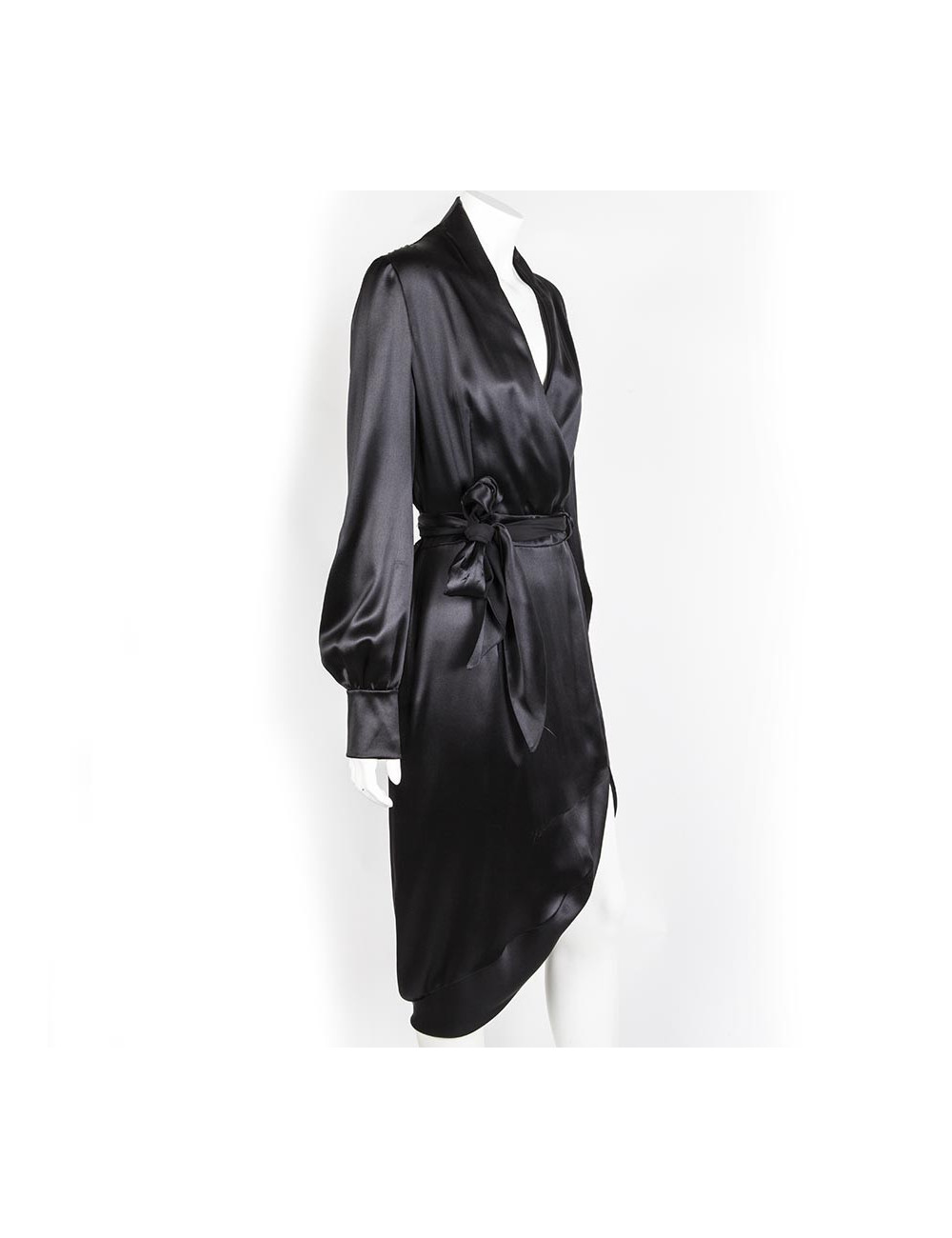 Robe YVES SAINT LAURENT T 38 FR en soie noire