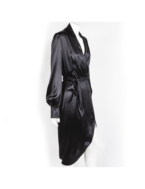Robe YVES SAINT LAURENT T 38 fr en soie noire