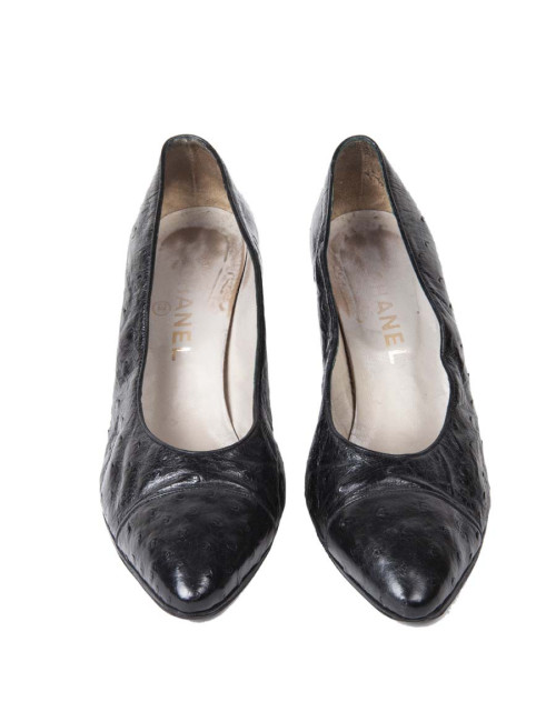 Escarpins Chanel T. cuir autruche noir