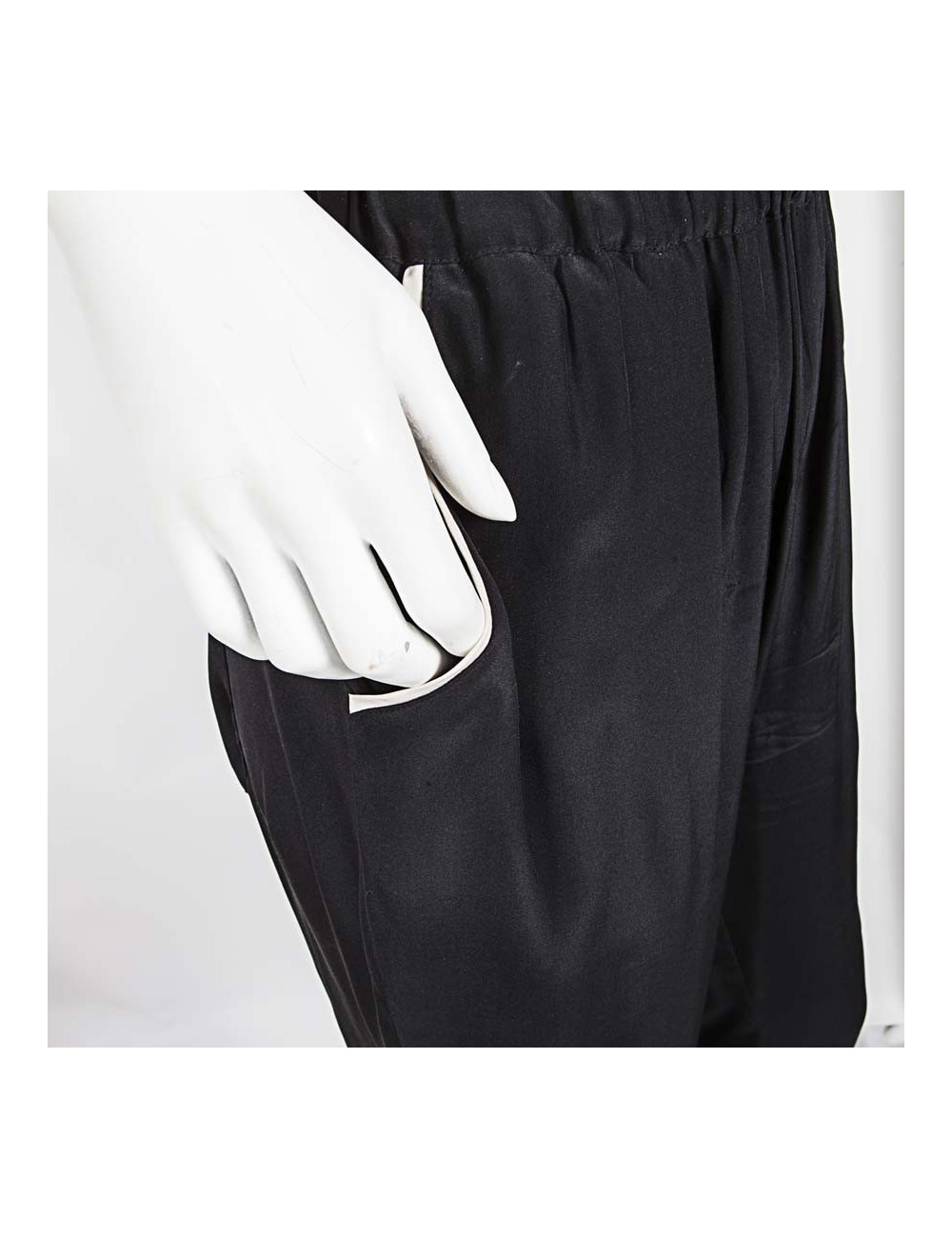 Pantalon CHANEL t40fr en soie noir