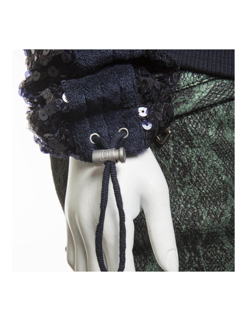 Blouson CHANEL T 50 sequins bleu marine