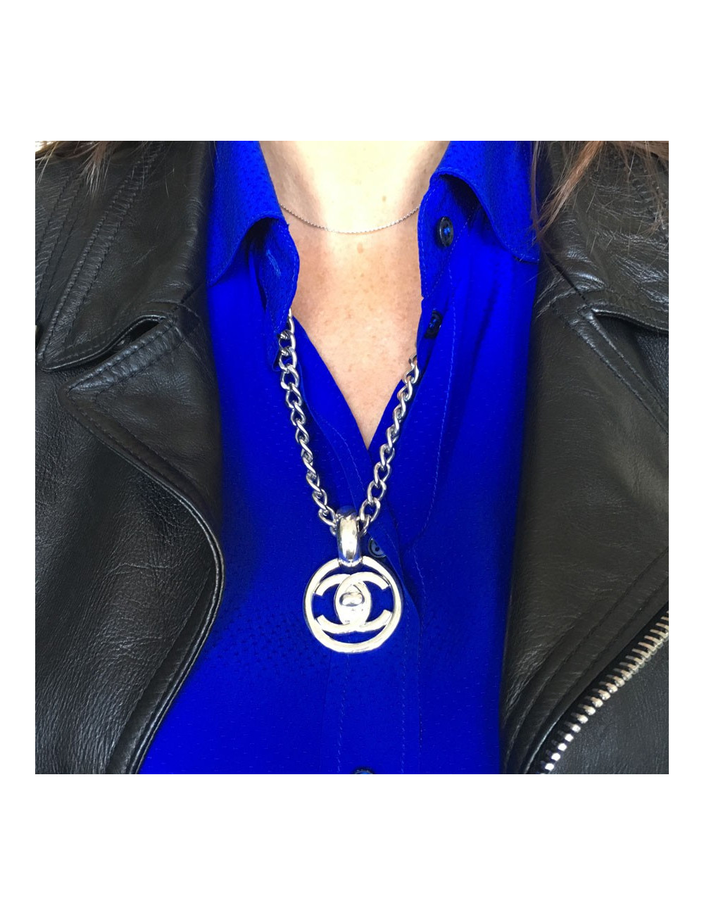 CHANEL necklace in silver