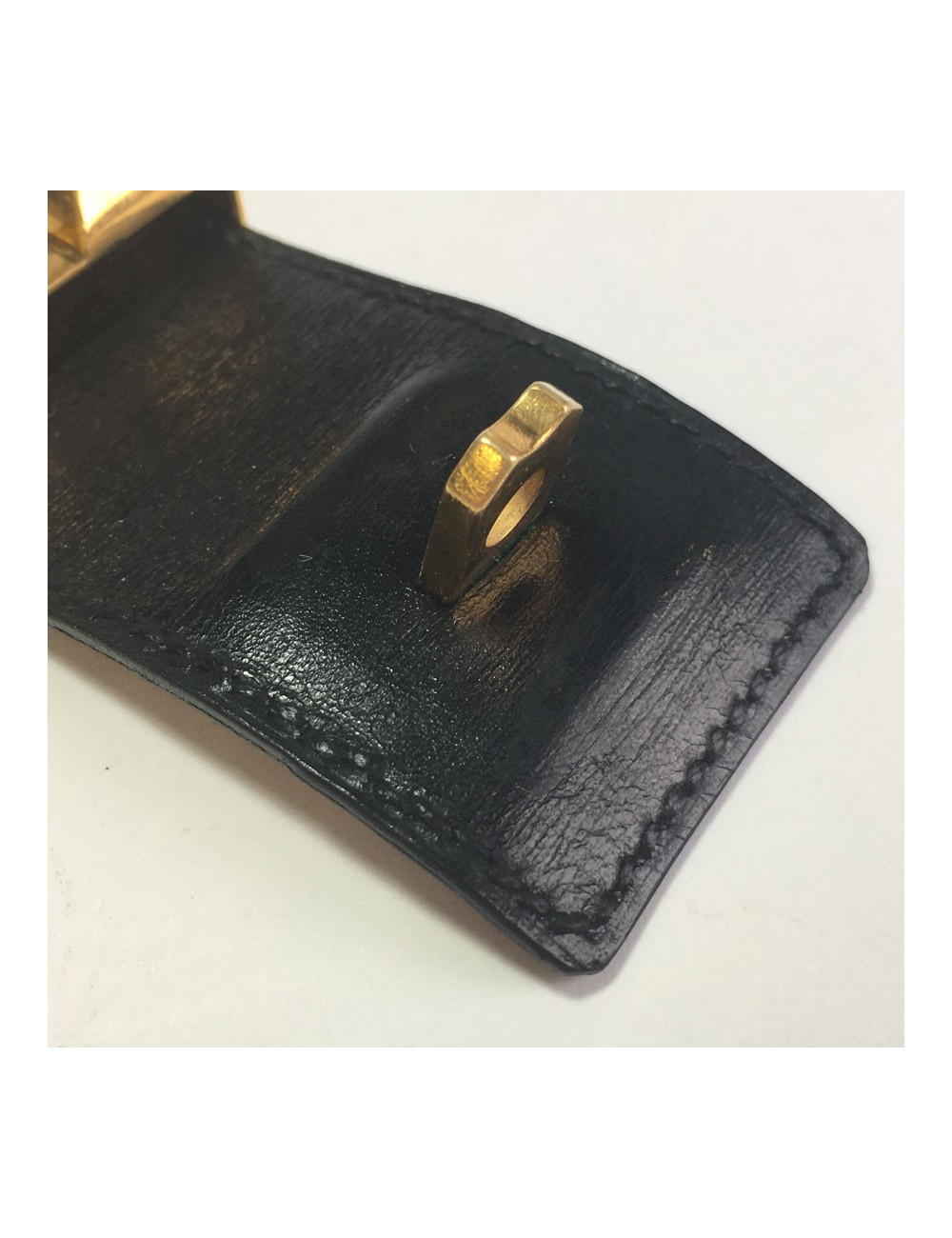 Manchette HERMES Médor en cuir noir 