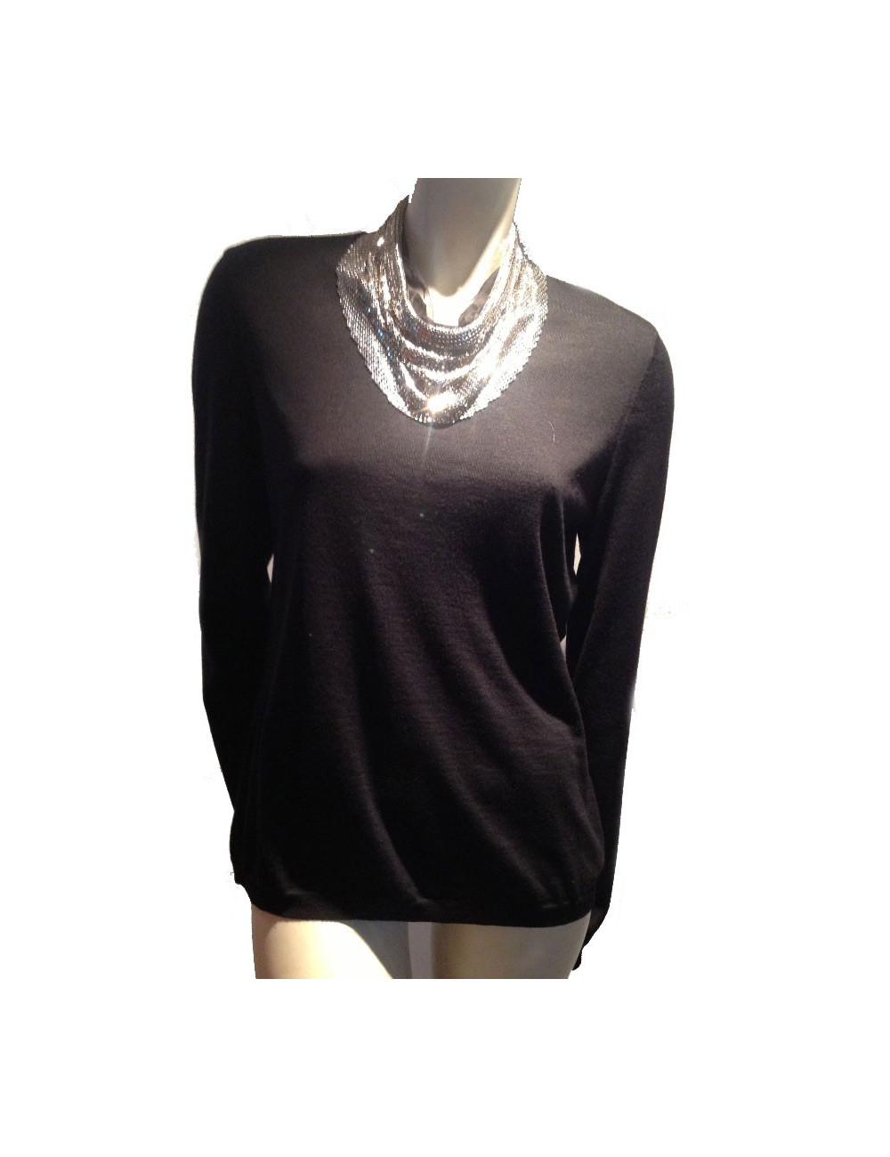 Pull CHANEL en cachemire noir et col amovible en cotte de maille