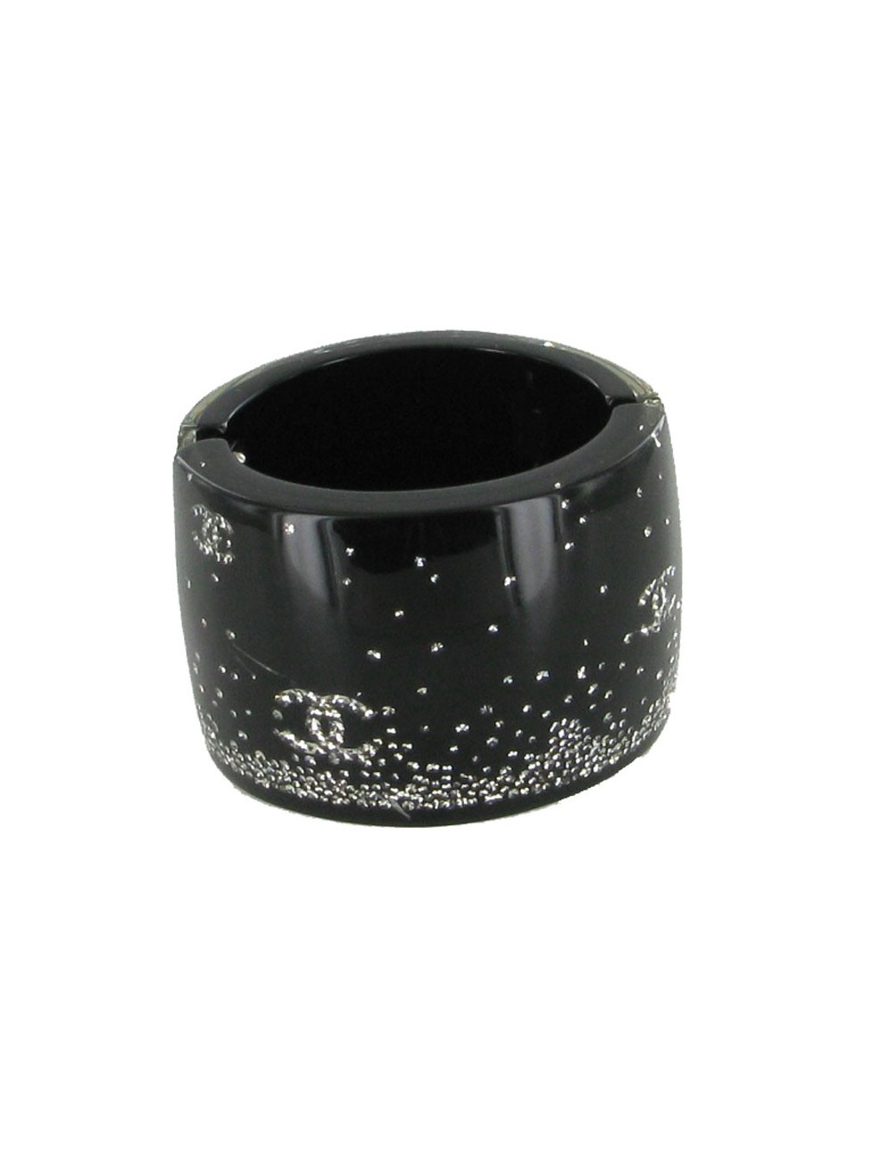  manchette CHANEL en résine noire incrustée de strass et CC en strass