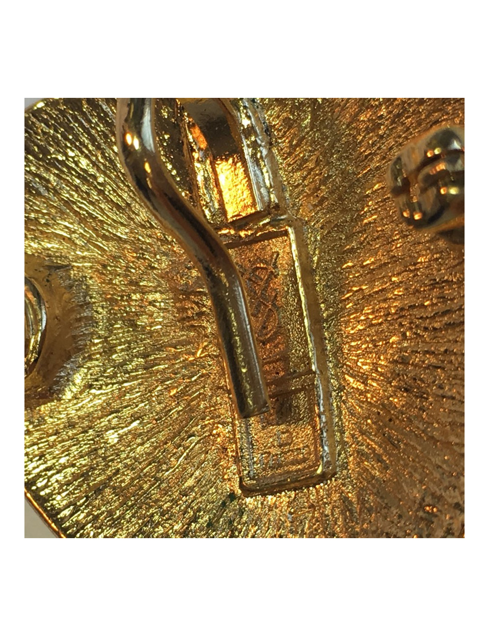 Broche Cœur YVES SAINT LAURENT 
