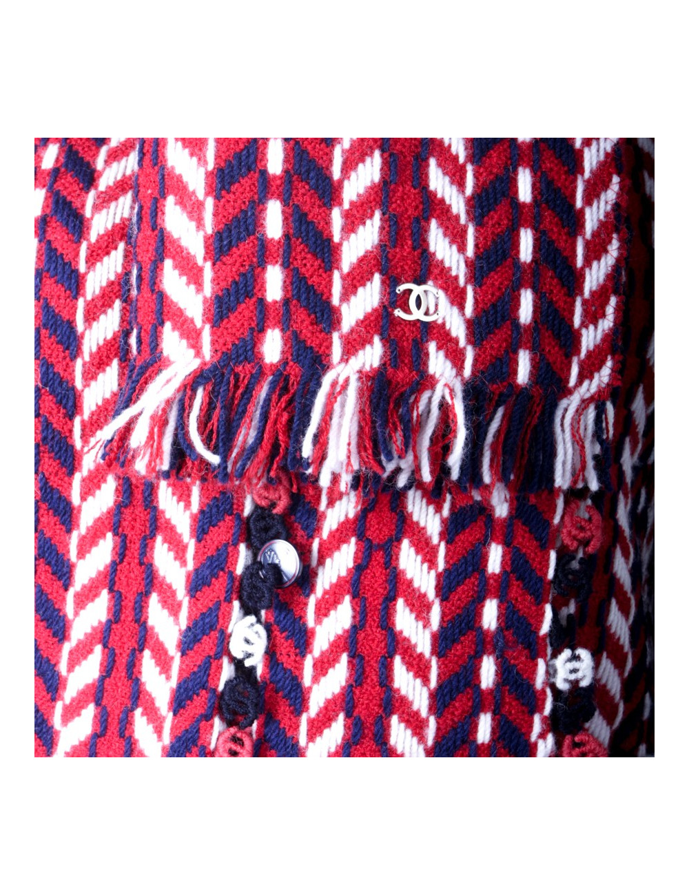 CHANEL T 38 jacket with his scarf