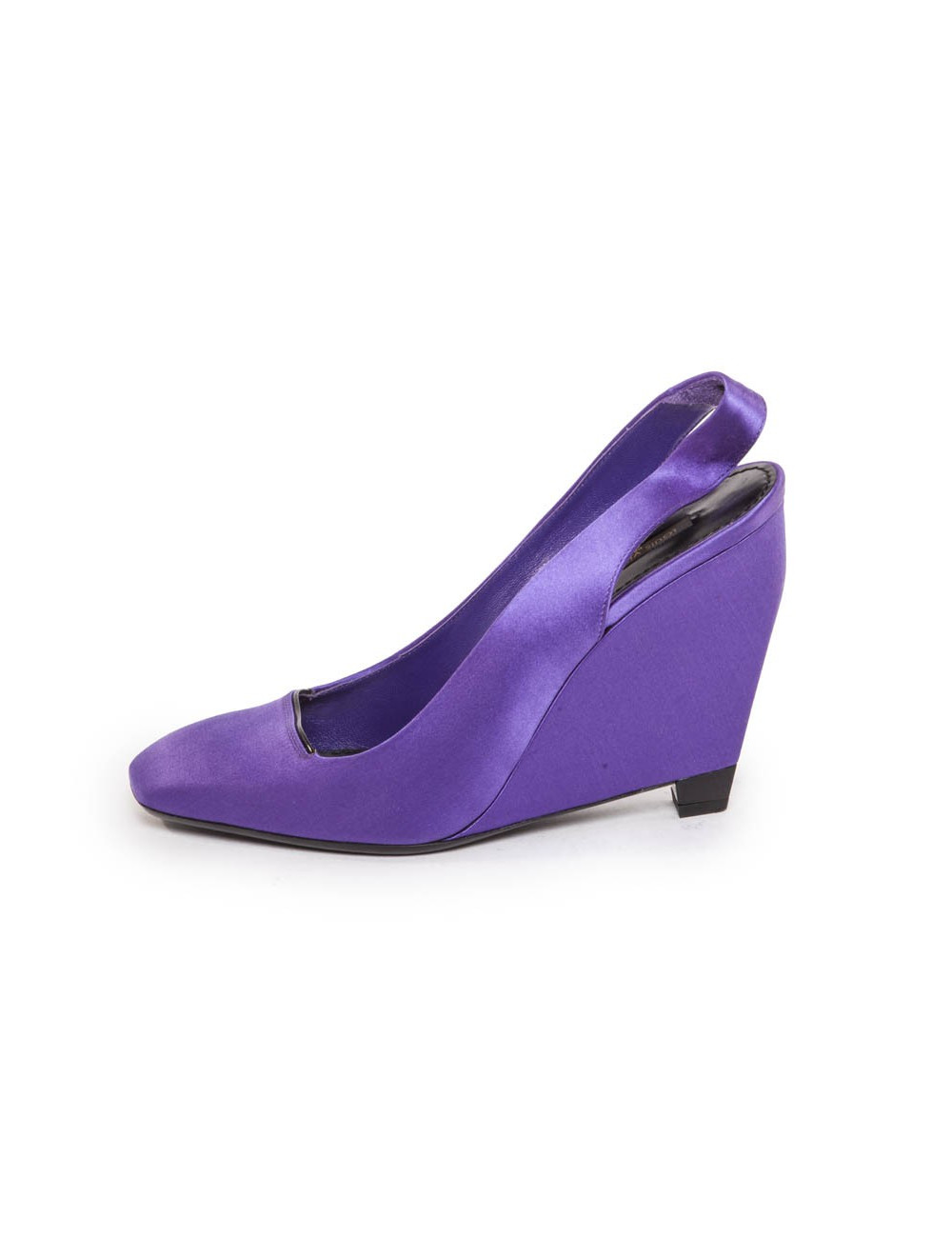 LOUIS VUITTON T 40 en purple Duchess satin pumps
