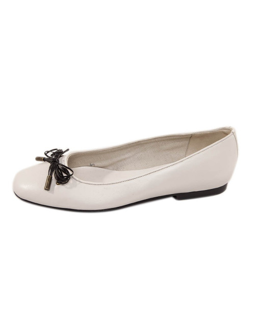 CHANEL T 37 EN White Leather ballerinas