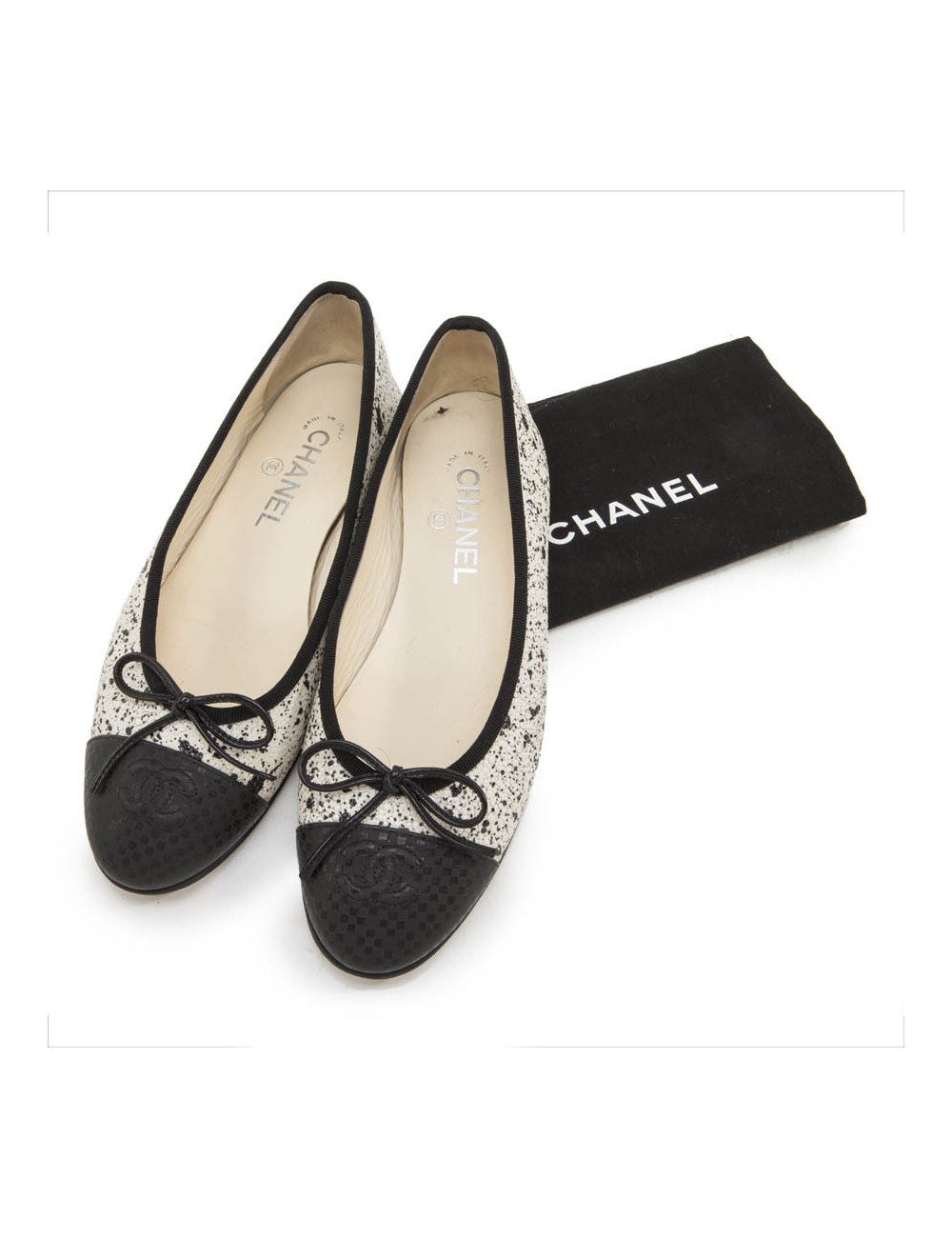 Ballerines CHANEL T 38.5 effet galuchat noir et blanc