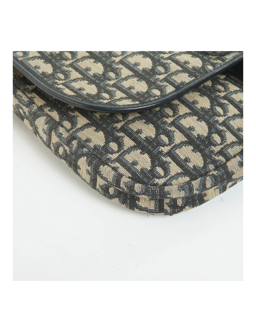 a reparer Sac CHRISTIAN DIOR Vintage