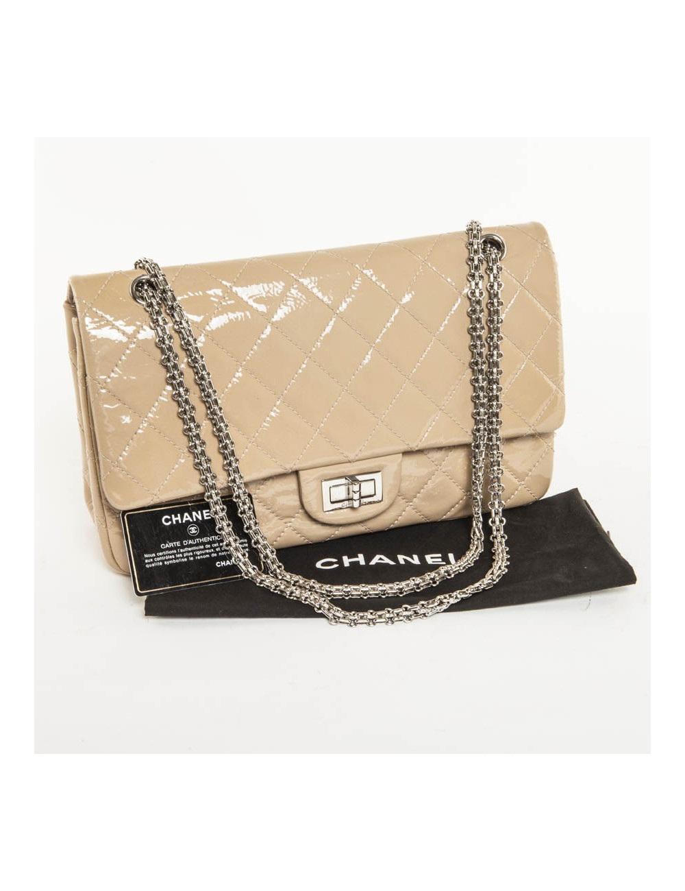 Sac 2.55 CHANEL cuir verni beige bijouterie argent