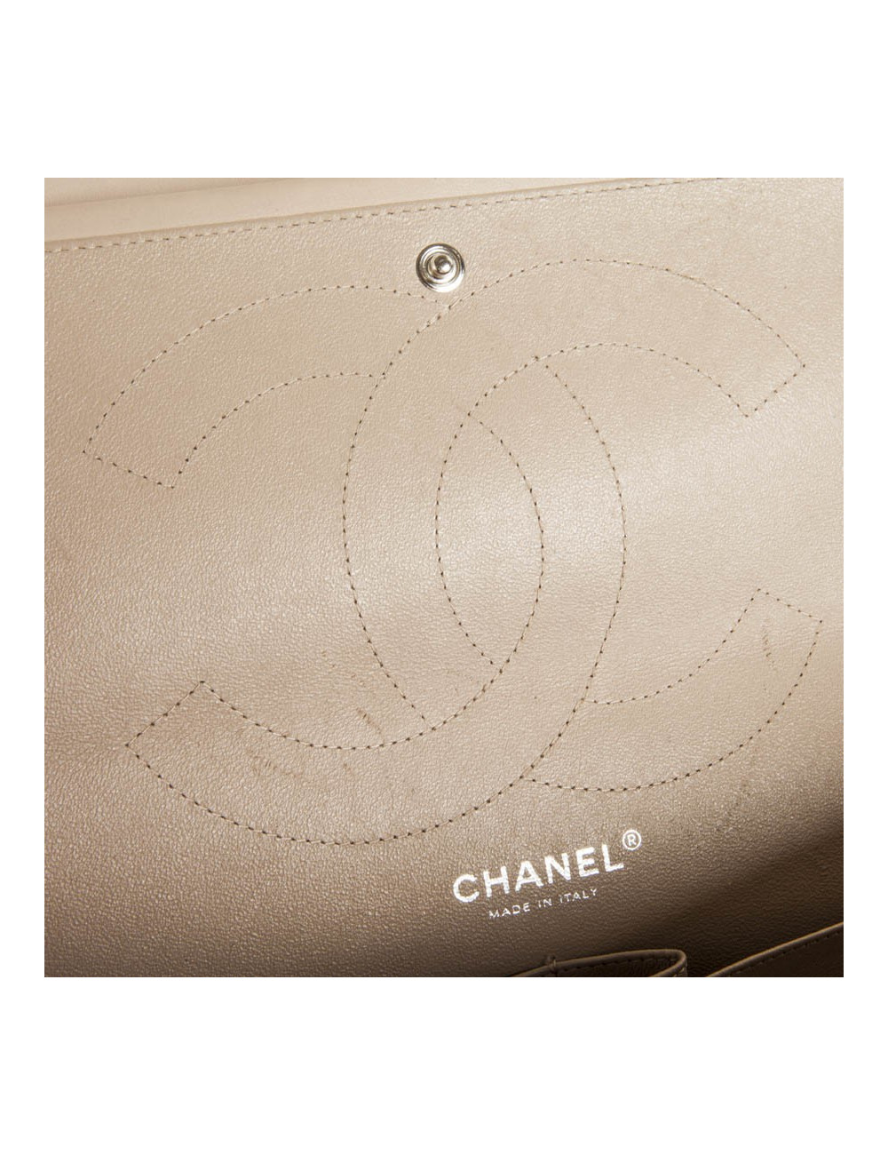 Jewelry beige patent leather CHANEL 2.55 bag money