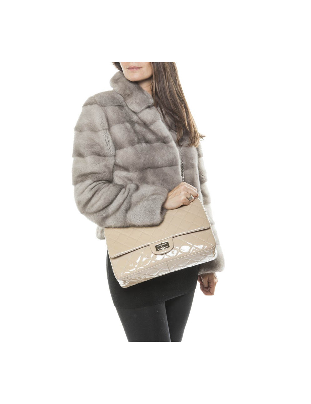 Sac 2.55 CHANEL cuir verni beige bijouterie argent