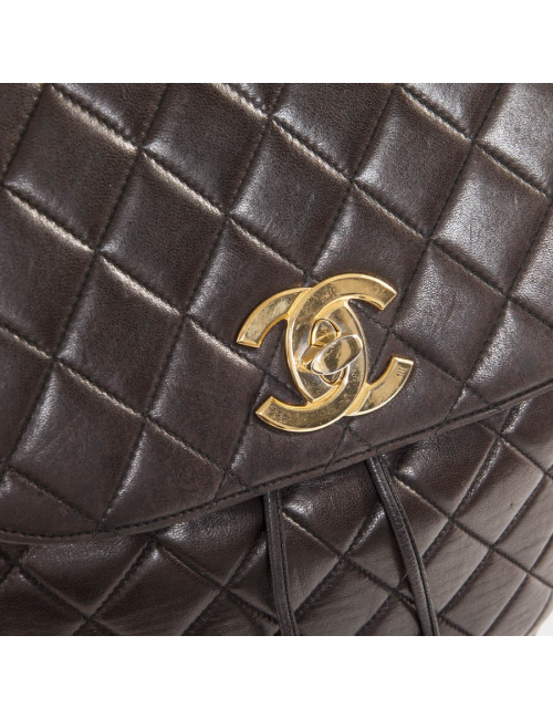 Sac à dos CHANEL cuir matelassé marron