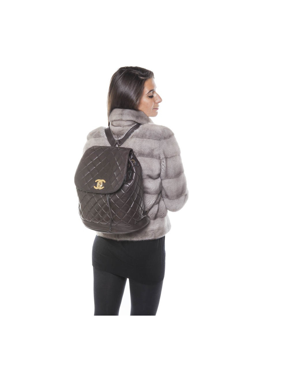 Sac à dos vintage CHANEL cuir matelassé marron