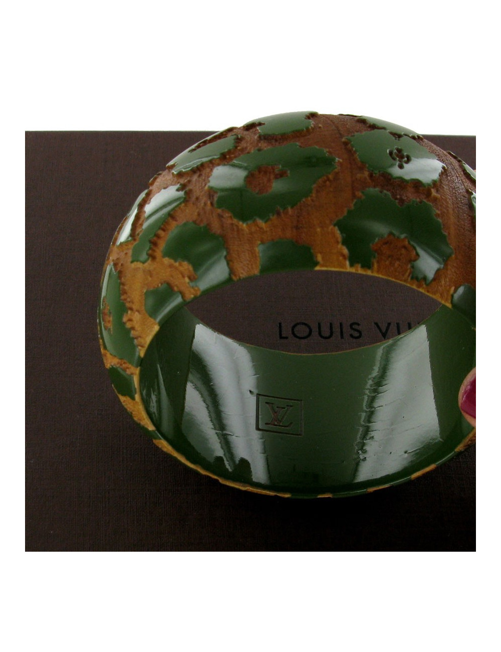 Bracelet LOUIS VUITTON en bois vert