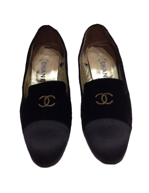 Richelieu CHANEL Couture en panne de velours et satin noir CC brodé