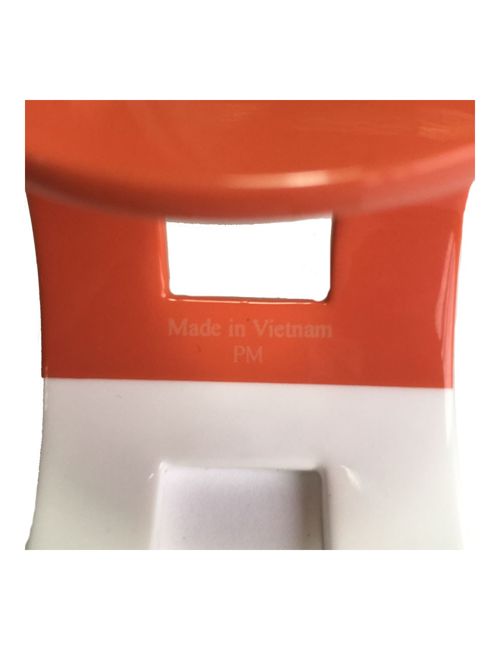 Bracelet HERMÈS en bois laqué blanc et orange forme H