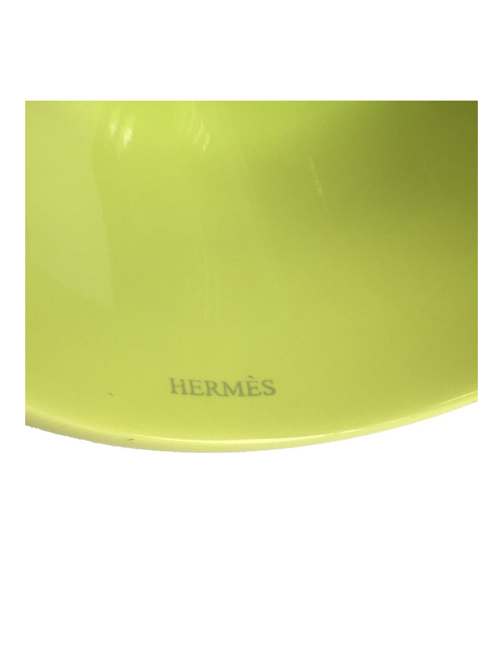 Bracelet HERMÈS bois laqué vert anis