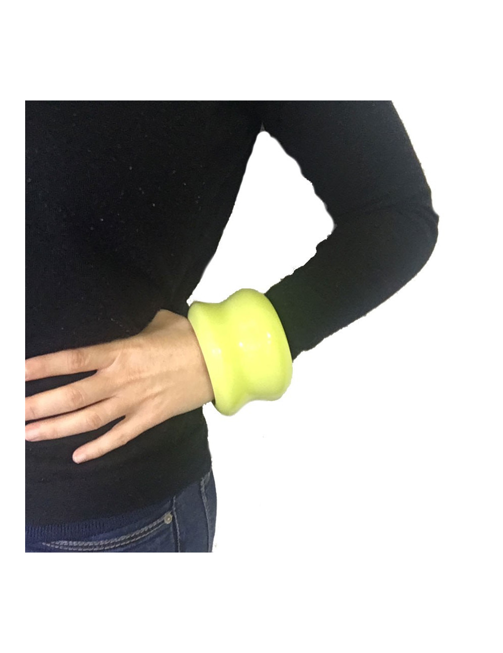 Bracelet HERMÈS bois laqué vert anis