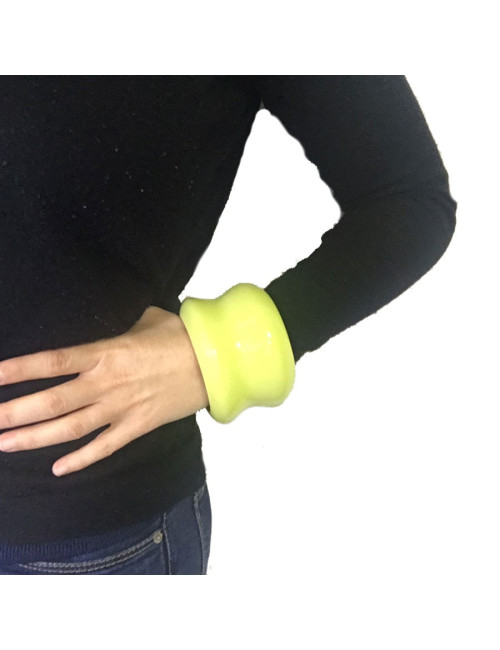 Bracelet HERMÈS bois laqué vert anis