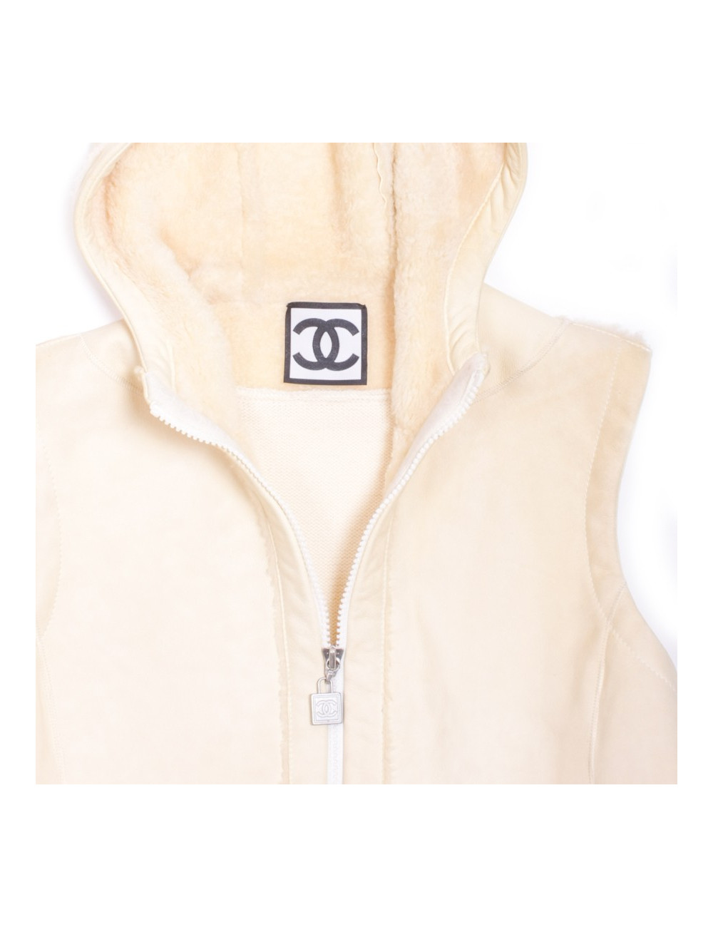 Gilet CHANEL T 40 peau retournée