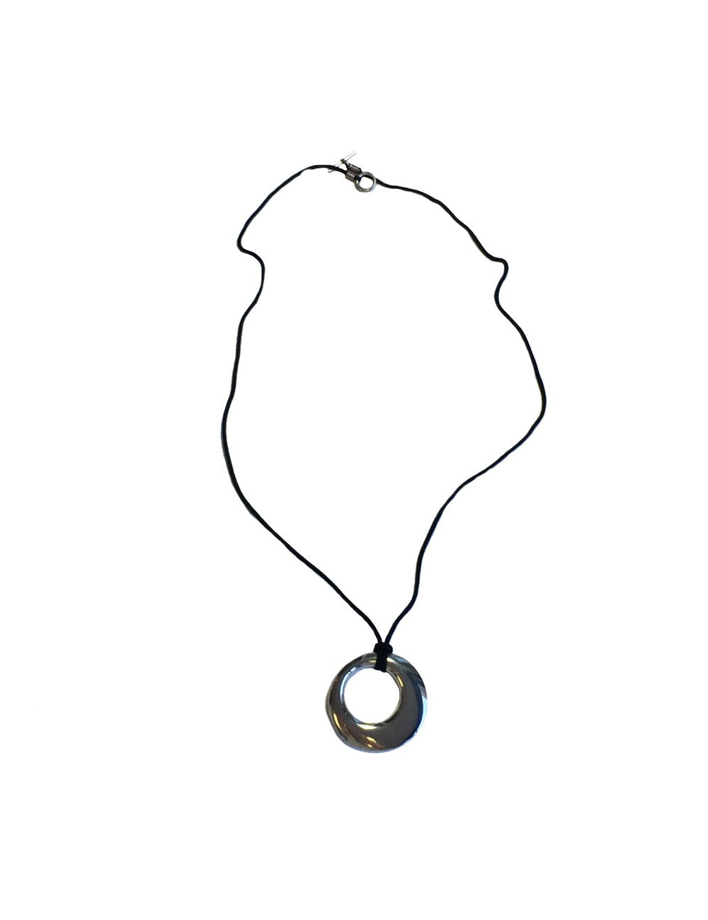 Collier HERMES pendentif en argent et lien en tissu noir