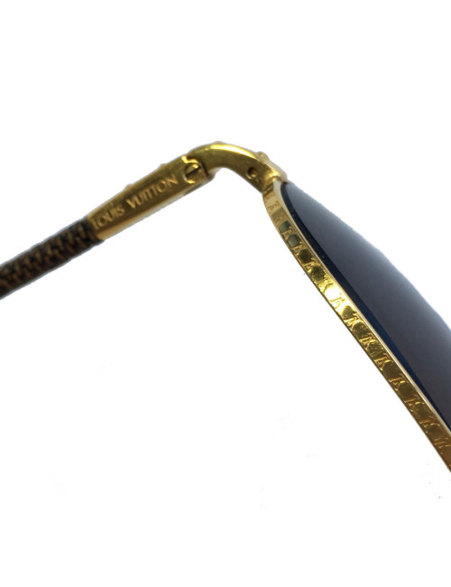 Lunettes de soleil LOUIS VUITTON aviateur en métal doré et toile enduite