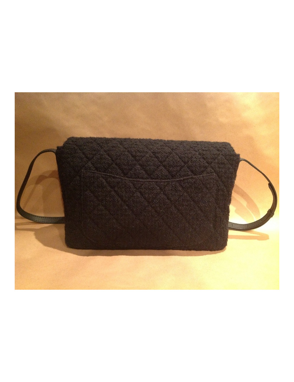 Besace 2.55 en tweed noir CHANEL