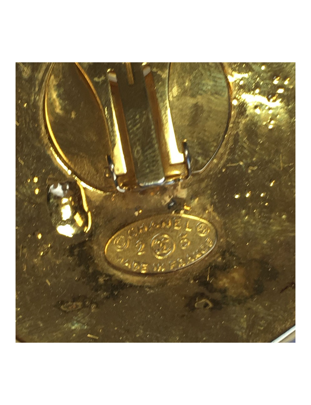 Boucles d'oreille clips CHANEL perle nacrée Vintage