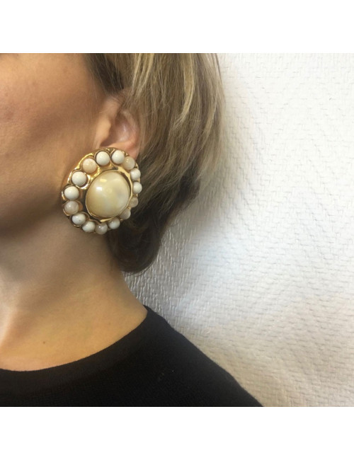 Boucles d'oreille clips CHANEL perle nacrée Vintage