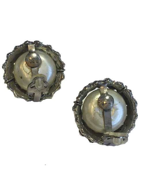 Boucles d'oreille clips CHANEL perle nacrée Vintage