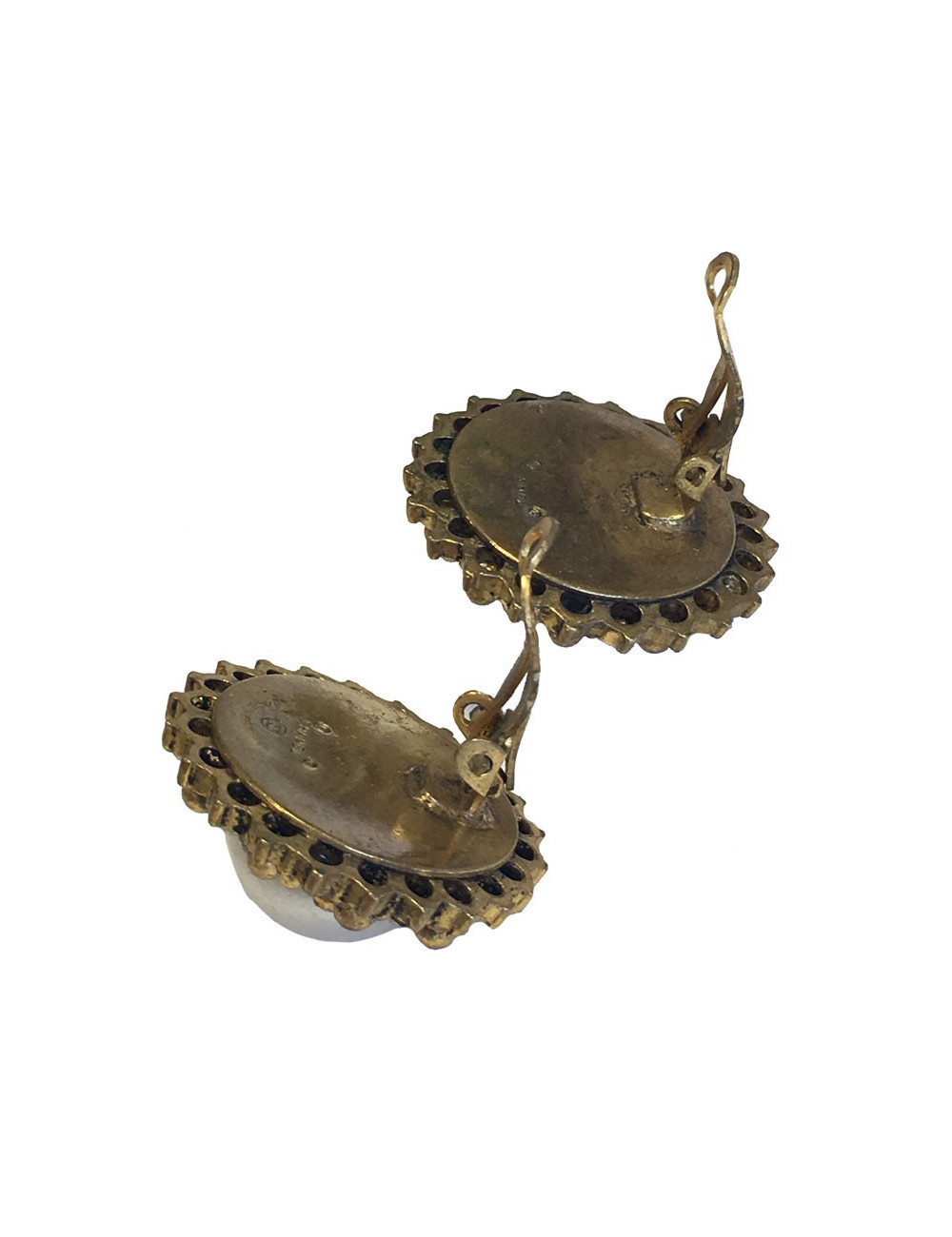 Boucles d'oreille clips CHANEL perle nacrée Vintage