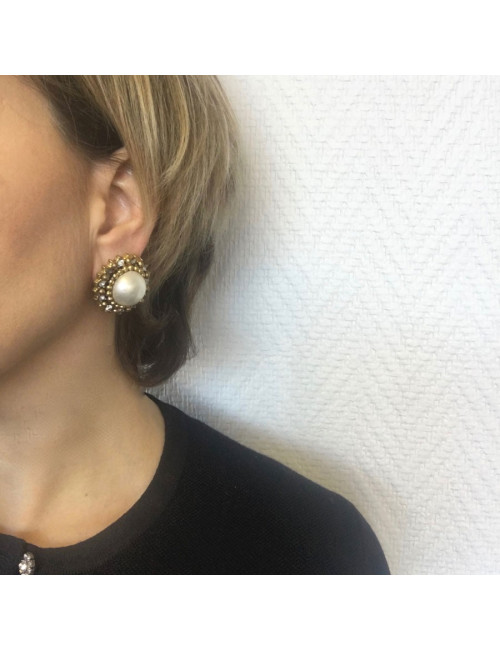 Boucles d'oreille clips CHANEL perle nacrée Vintage