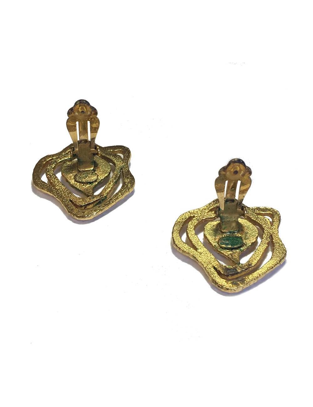 CHANEL Vintage clip-on earrings in gilt metal