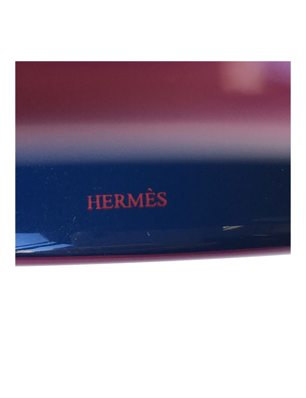 Lacquered fuschia HERMES bracelet